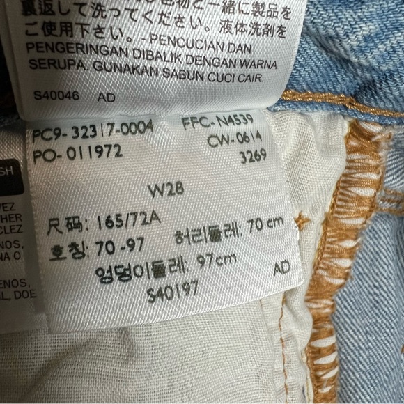 Levi’s 501 Womens Blue Jean Button Fly Jean Shorts Size W 28 - Picture 7 of 9